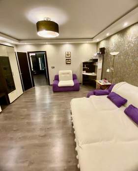 2-к квартира, вторичка, 77м2, 7/12 этаж