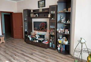 2-к квартира, вторичка, 81м2, 2/4 этаж