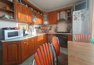 2-к квартира, вторичка, 64м2, 4/10 этаж