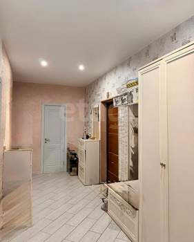 2-к квартира, вторичка, 68м2, 1/3 этаж