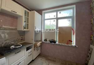 2-к квартира, вторичка, 45м2, 1/4 этаж