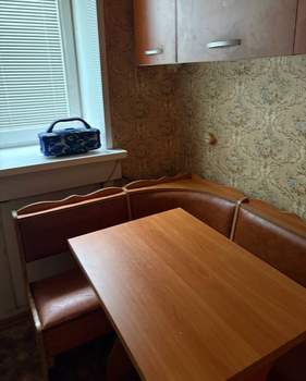 2-к квартира, вторичка, 42м2, 1/2 этаж