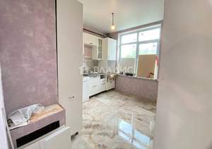 2-к квартира, вторичка, 45м2, 1/4 этаж