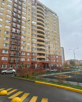 2-к квартира, вторичка, 68м2, 4/15 этаж