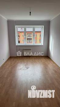 2-к квартира, вторичка, 64м2, 1/3 этаж