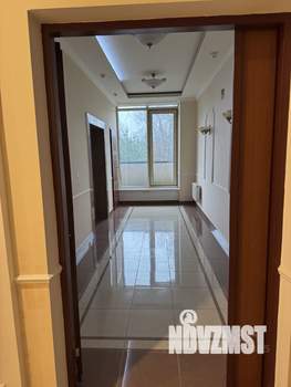 2-к квартира, вторичка, 96м2, 1/7 этаж