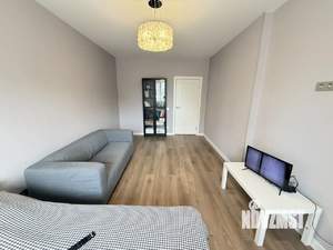 1-к квартира, вторичка, 46м2, 1/17 этаж