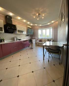 2-к квартира, вторичка, 67м2, 8/17 этаж