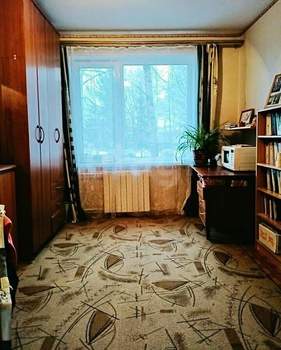 2-к квартира, вторичка, 42м2, 1/5 этаж