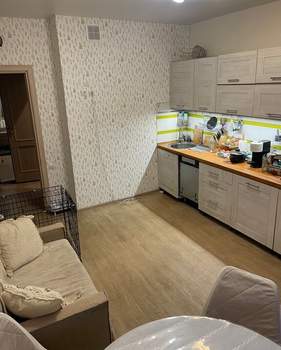 3-к квартира, вторичка, 87м2, 1/10 этаж