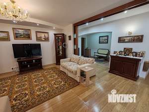 3-к квартира, вторичка, 102м2, 8/9 этаж