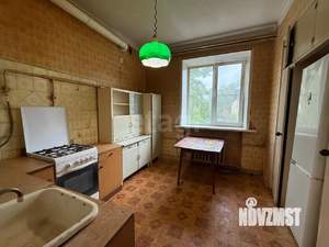 3-к квартира, вторичка, 83м2, 2/2 этаж