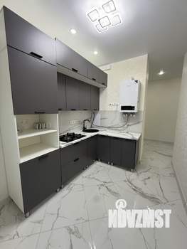 2-к квартира, вторичка, 43м2, 1/4 этаж