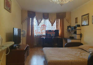 2-к квартира, вторичка, 64м2, 4/10 этаж