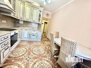 2-к квартира, вторичка, 61м2, 1/12 этаж