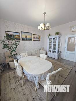 2-к квартира, вторичка, 107м2, 7/7 этаж