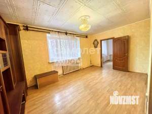 3-к квартира, вторичка, 60м2, 1/9 этаж