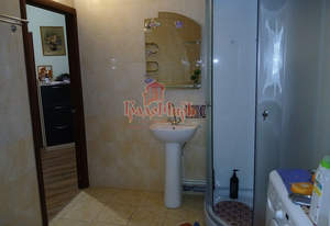 2-к квартира, вторичка, 81м2, 2/4 этаж