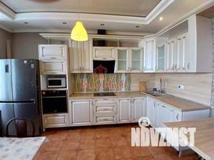 4-к квартира, вторичка, 136м2, 12/13 этаж