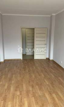 2-к квартира, вторичка, 64м2, 1/3 этаж