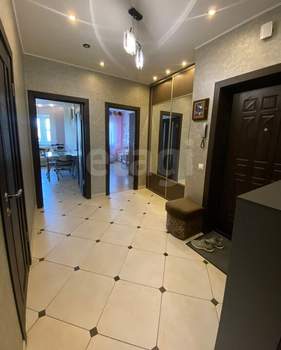 2-к квартира, вторичка, 67м2, 8/17 этаж