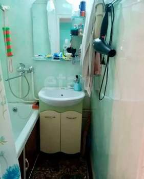 3-к квартира, вторичка, 58м2, 6/9 этаж