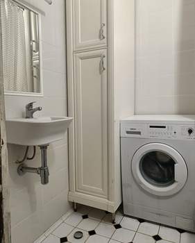 3-к квартира, вторичка, 70м2, 1/9 этаж