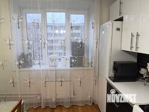 2-к квартира, вторичка, 64м2, 2/4 этаж