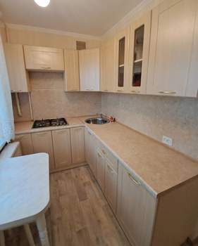 2-к квартира, вторичка, 42м2, 1/5 этаж