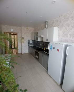 2-к квартира, вторичка, 72м2, 3/3 этаж