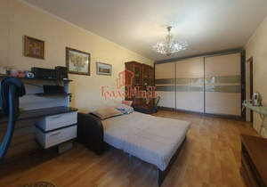 2-к квартира, вторичка, 64м2, 4/10 этаж