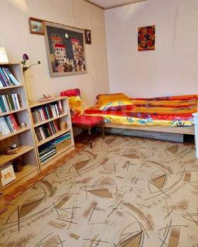 2-к квартира, вторичка, 42м2, 1/5 этаж