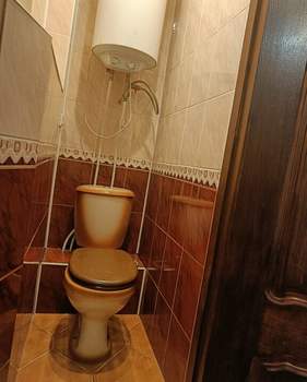 3-к квартира, вторичка, 70м2, 1/9 этаж