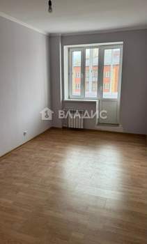 2-к квартира, вторичка, 64м2, 1/3 этаж