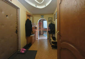 2-к квартира, вторичка, 64м2, 4/10 этаж