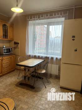2-к квартира, вторичка, 64м2, 2/10 этаж