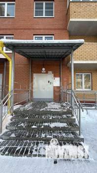 2-к квартира, вторичка, 63м2, 4/17 этаж