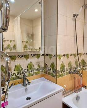 2-к квартира, вторичка, 68м2, 1/3 этаж