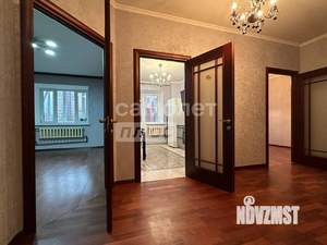 2-к квартира, вторичка, 61м2, 1/9 этаж