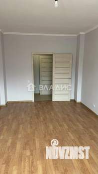 2-к квартира, вторичка, 64м2, 1/3 этаж